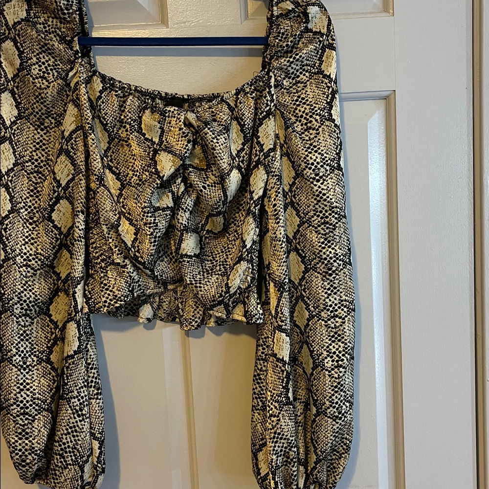 Snake print top